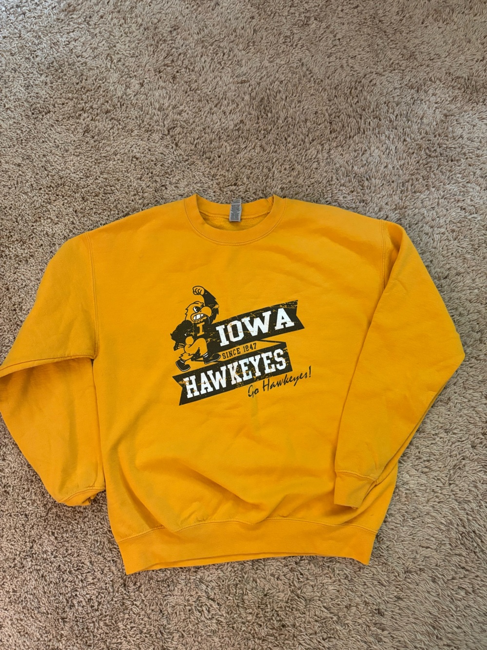 Iowa Hawkeyes Gold Crewneck Sweatshirt
